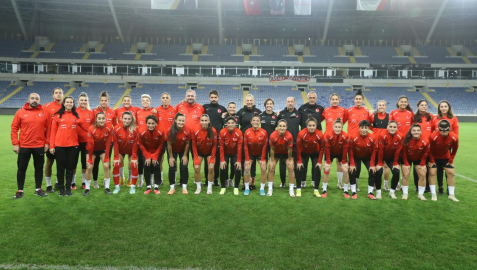 A Ulusal Bayan Futbol Kadrosu'nun Yunanistan ve Romanya maçları aday takımı açıklandı