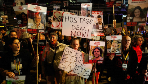 Rehine aileleri yol kapattı: Hamas'la muahede daveti