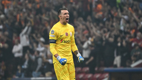 Galatasaray'da Muslera tezi: "Sözleşmesi uzatıldı"