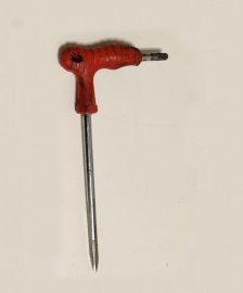 Kağıthane’de plaka hırsızlığı kamerada