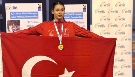 Özel atlet Aysel Başkan'dan dünya rekoru