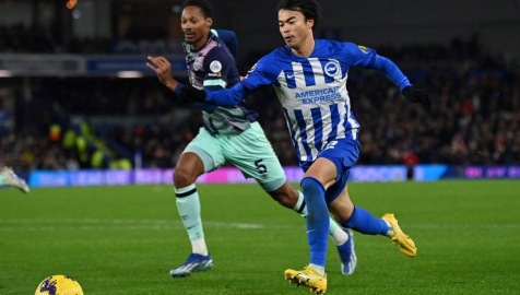 Japon yıldız Kaoru Mitoma dönemi kapattı