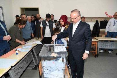 İçişleri Bakan Yardımcısı Bülent Turan oyunu Lapseki’de kullandı
