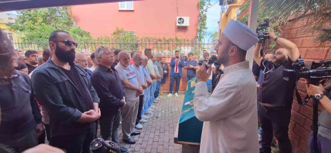 Fatih’teki film gibi olayda tabuttayken hayatta olduğu belirlenen yaşlı adam son yolculuğuna uğurlandı