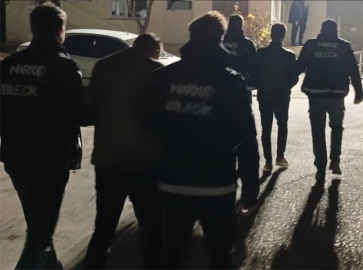 Bilecik’te şüphe üzerine durdurulan araçta uyuşturucu çıktı, yakalanan 2 kişi tutuklandı