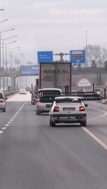 İnegöl’de tehlikeli taşıma kamerada