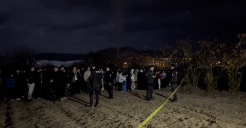 Evlilik yıl dönümünde boşanma aşamasındaki 16 yıllık eşini öldürüp intihar etti