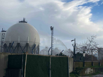 TÜPRAŞ’tan açıklama: "Bir ünitemizde bir alevlenme meydana gelmiş, ekiplerimiz hızlıca müdahale ederek kontrol altına almıştır"