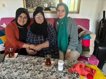 Serdivan Belediyesi’nden ilçedeki yaşlı vatandaşlara ziyaret