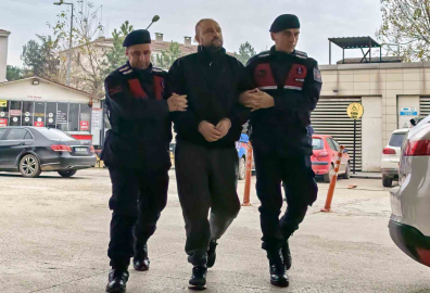 Bursa’da 18 yıl hapis cezasıyla aranan şüpheliyi jandarma yakaladı