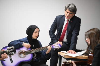 Kocaman’dan gençlere: "Asla pes etmemek sizi hayal ettiğiniz yere ulaştırır"