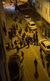 Ellerinde sopalarla mahalle bastılar; o anlar kamerada