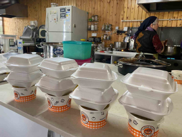 Gemlik’li kadınlardan Ramazan ayında anlamlı yardım