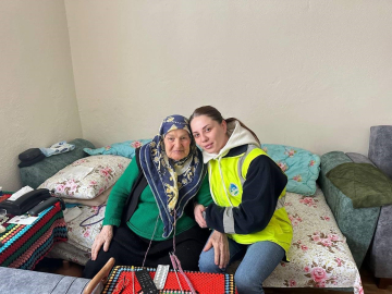 YADEM’den yaşlılara hem moral hem de şifa eli