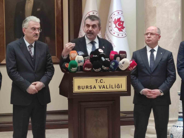 Milli Eğitim Bakanı Tekin: "Eyleme katılan arkadaşlarımıza gerekli adli ve idari işlemleri başlatacağız"