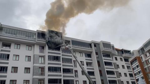 Yangında can pazarı, mahsur kalanlar tek tek kurtarıldı