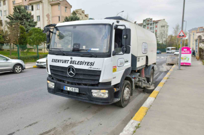 Esenyurt’un sokakları bayrama hazır