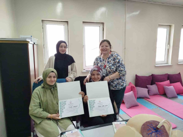 Gebe Okulu’nda anne adaylarına sertifika töreni düzenlendi