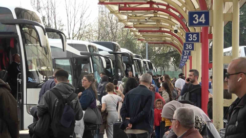 Terminalde 9 günlük tatil yoğunluğu başladı