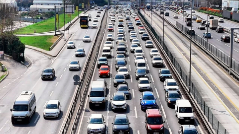 İstanbul’da bayram tatilinde trafik yoğunluğu yüzde 80’e ulaştı