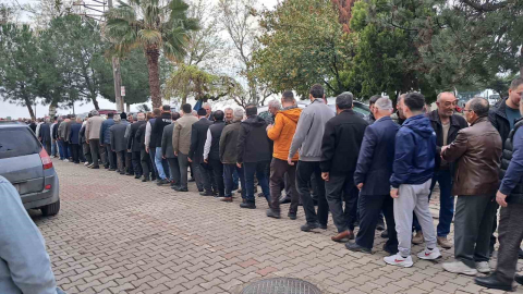 Bayramlaşma kuyruğunun sonu görünmedi