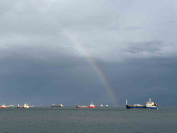 Körfez’de gökkuşağı şöleni