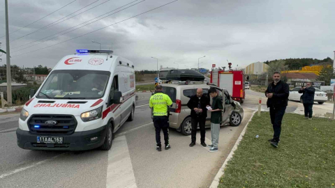 Bilecik’te kamyonet ile otomobil çarpıştı: 7 yaralı