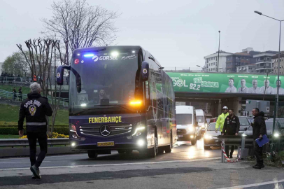 Fenerbahçe, derbi için stada geldi