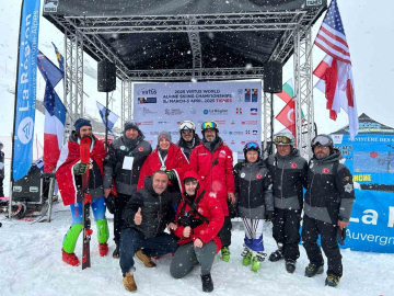 Otizmli özel sporcular, Dünya Kayak Şampiyonası’nda 3 madalya kazandı