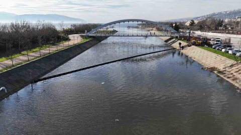 İzmit Körfezi dört koldan temizleniyor