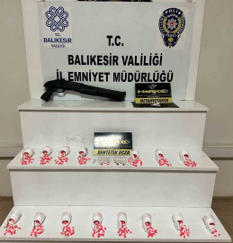 Balıkesir’de 833 adet sentetik ecza hap ele geçirildi