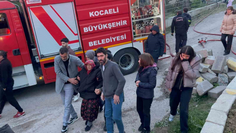 Yaşlı kadın alevlerin arasından son anda kurtarıldı