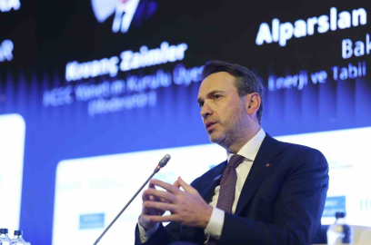 Bakan Bayraktar: ‘‘Sakarya Gaz Sahası’nda doğalgaz üretimi Nisan sonunda günlük 9,5 milyon metreküpe ulaşacak’’