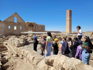 Gençler Şanlıurfa’da şair Nabi’nin izini sürdü