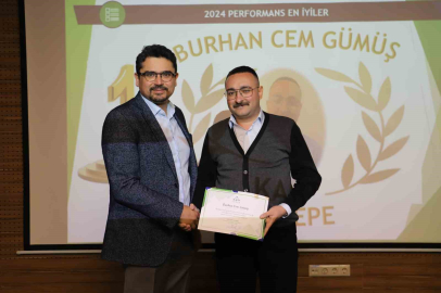 Başarılı çalışanlar ödüllendirildi