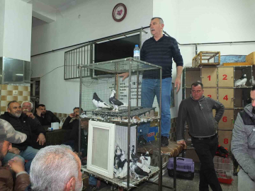 Balıkesir’de güvercin meraklıları buluştu