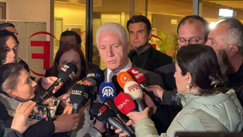 İstanbul Valisi Davut Gül, ameliyata alınan Sırrı Süreyya Önder’in durumu hakkında açıklamada bulundu