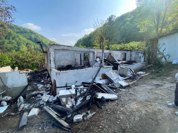 Tek katlı ev küle döndü