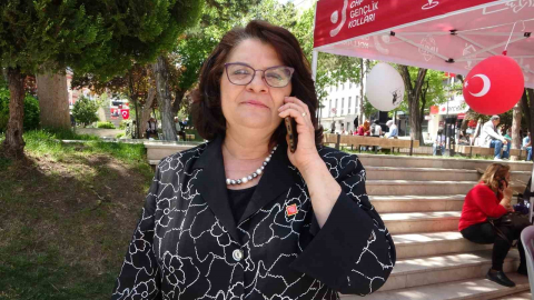 Deprem sonrası yakınlarına ulaşamayanlar panik yaşadı