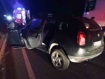 Ayvalık’ta seyir halindeki traktöre otomobil arkadan çarptı: 1 ölü, 2 yaralı