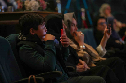 "Hep Otuz Üç Yaşında" filmine yoğun ilgi