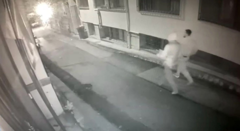 3 motosiklet çaldılar, 4’üncüyü çalarken suçüstü yakalandılar