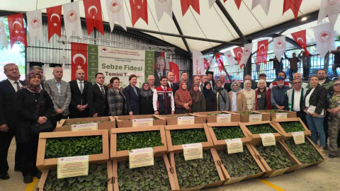 Silivri’de üreticiye 614 bin fide ve 4 ton tohum desteği