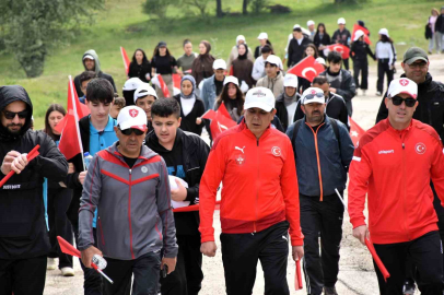 19 Mayıs Gençlik Haftası’nda coşkulu yürüyüş