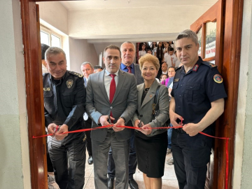 Burhaniye’de Kaymakam Memiş, Bilim Fuarı açılışına katıldı