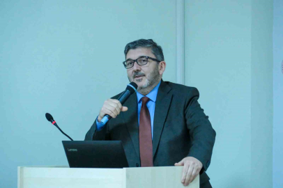 ‘İİBF Mezunları ile Kariyer Günleri’ etkinliği başladı