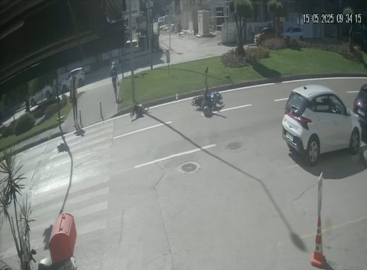 Yaya geçidinde dehşet anları...