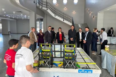 Küçükçekmece’de Bilişim ve Teknoloji Ödül Töreni düzenlendi