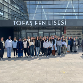 Başarıya ulaşan öğrencilere Bursa’da motivasyon gezisi