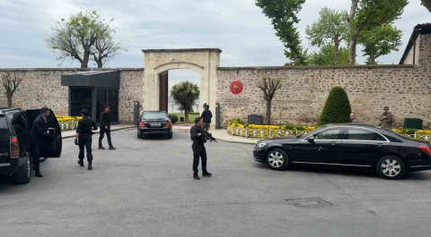 Dolmabahçe’de gerçekleşecek müzakere için heyetler giriş yaptı